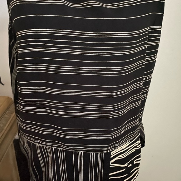 ANN Morgan Two Piece Skirt Set Size L Gently Used. - Picture 4 of 6